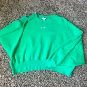 Nike Cropped Crewneck